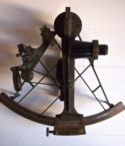 古い六分儀　sextant