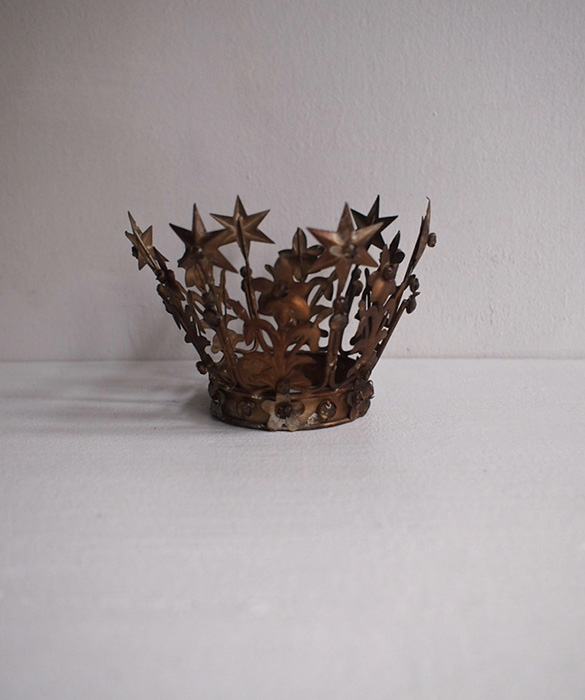 古い王冠　couronne