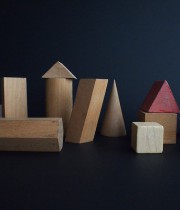 木製の立体模型 13個