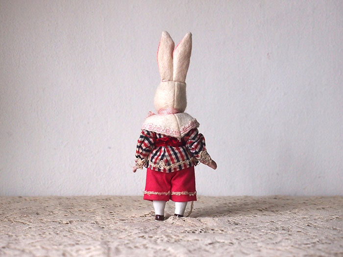 ウサギの着ぐるみビスク・ドール D | アンティーク・フランス雑貨店_