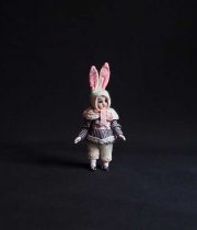 ウサギの着ぐるみビスク・ドール J